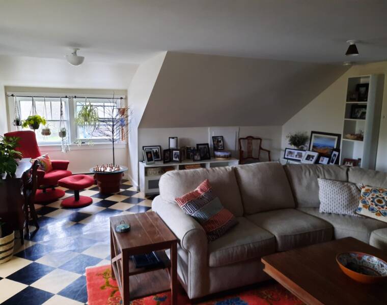 3 Banook Avenue, Dartmouth, Nova Scotia B3A 2L3 Canada