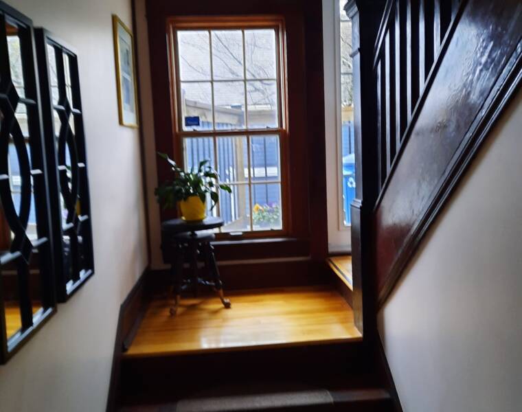 3 Banook Avenue, Dartmouth, Nova Scotia B3A 2L3 Canada