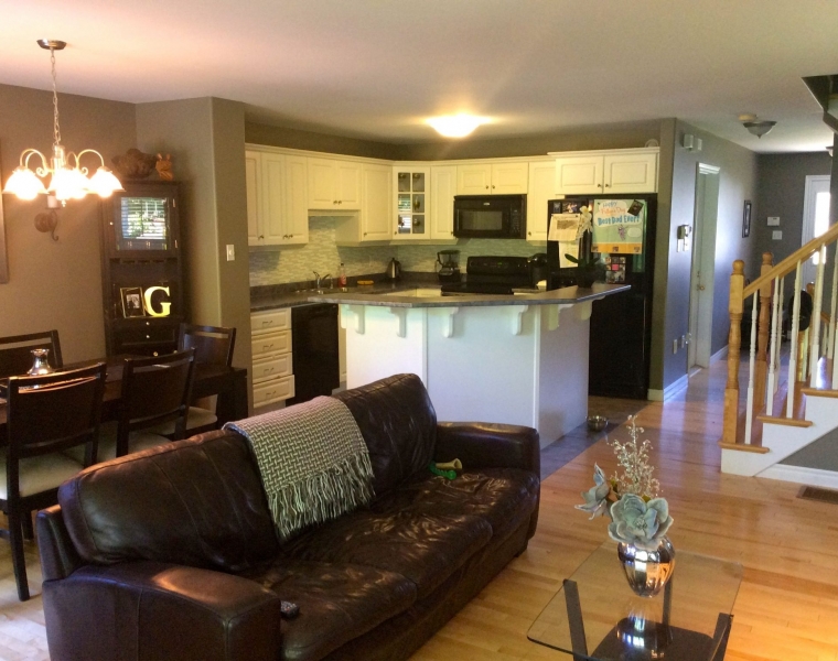 34 Coldstream Run, Dartmouth, Nova Scotia B2W 0A3 Canada
