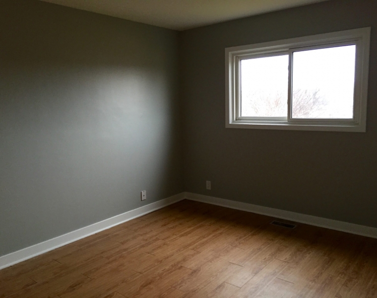 Main Floor/4 Rodney Road, Dartmouth, Nova Scotia B2Y 3V4 Canada