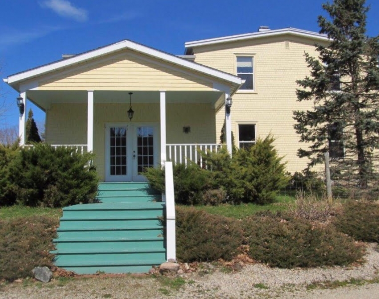 28   Silver Point Rd, Martins River, Nova Scotia B0J 2E0  Canada