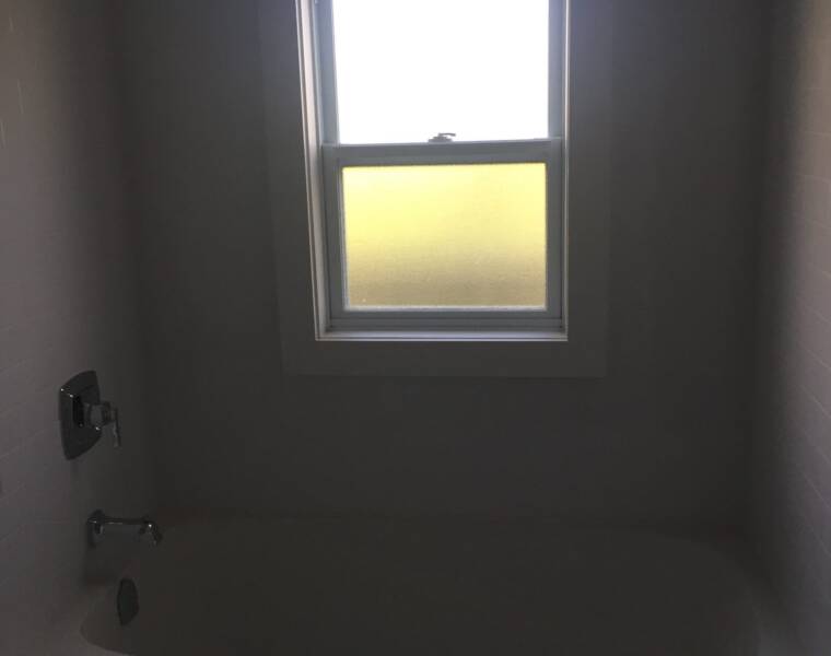 5/220 Prince Arthur, Dartmouth, Nova Scotia B2Y 3K3 Canada
