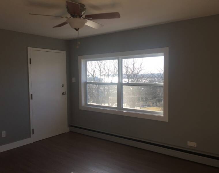 5/220 Prince Arthur, Dartmouth, Nova Scotia B2Y 3K3 Canada