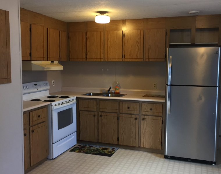 37 Spring Crescent, Bridgewater, Nova Scotia B4V 3G3 Canada