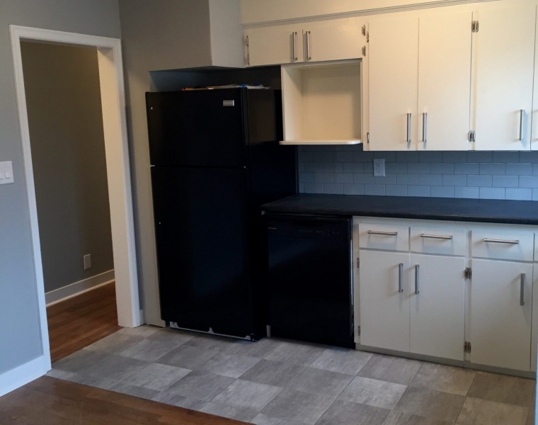 Main Floor/4 Rodney Road, Dartmouth, Nova Scotia B2Y 3V4 Canada