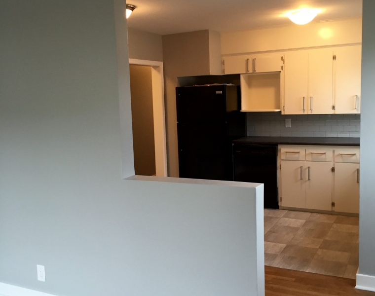 Main Floor/4 Rodney Road, Dartmouth, Nova Scotia B2Y 3V4 Canada