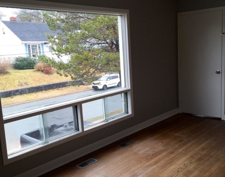 Main Floor/4 Rodney Road, Dartmouth, Nova Scotia B2Y 3V4 Canada