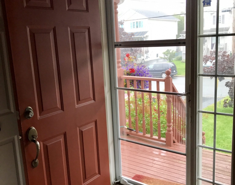 32 Chinook Court, Dartmouth, Nova Scotia B3A 4Y4 Canada