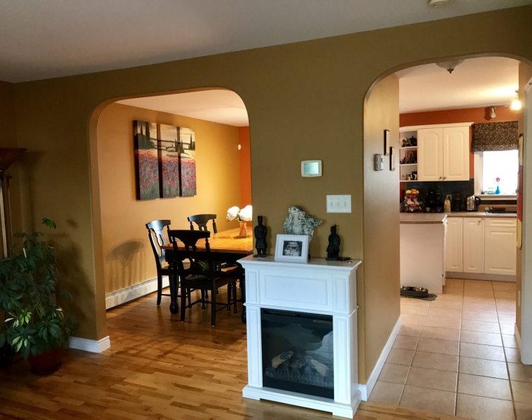 32 Chinook Court, Dartmouth, Nova Scotia B3A 4Y4 Canada
