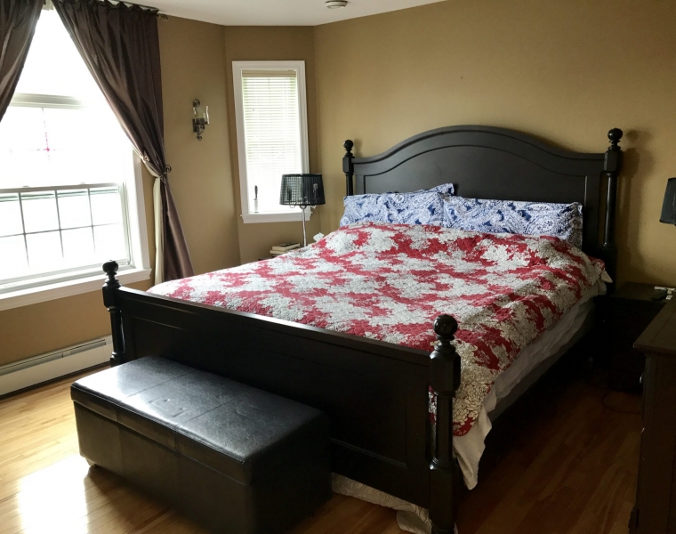 32 Chinook Court, Dartmouth, Nova Scotia B3A 4Y4 Canada