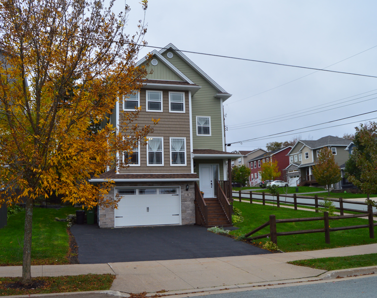 4 Viridian Drive, Dartmouth, Nova Scotia B3A 0B9 Canada