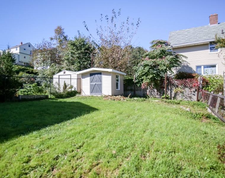 B/69 Rose Street, Dartmouth, Nova Scoita B3A 2T8 Canada