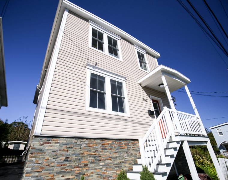 Main/69 Rose Street, Dartmouth, Nova Scoita B3A 2T8 Canada