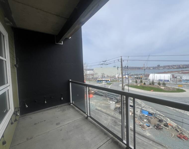 201/5221 Nora Bernard Street, Halifax, Nova Scotia B3K 0B6 Canada