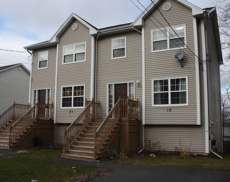 21 Stefanie Lane, Middle Sackville, Nova Scotia B4E 0A4 Canada