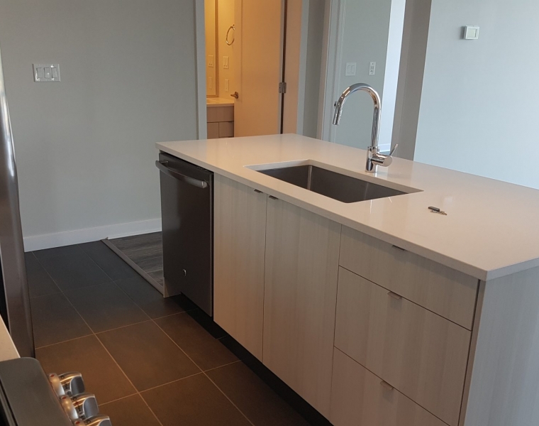 1109/31 Kings Wharf Place, Dartmouth, Nova Scotia B2Y 0C1 Canada
