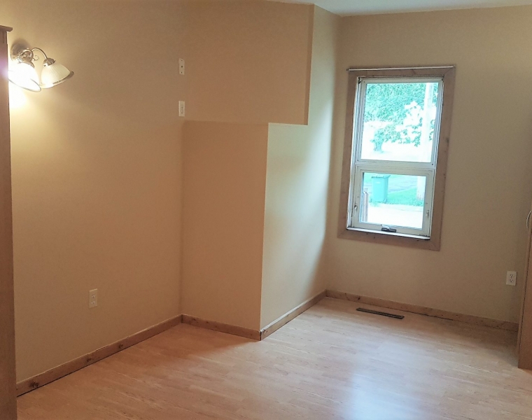 10 Provost Street, Dartmouth, NS B2W 1B4 Canada