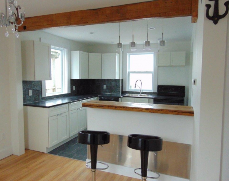 61 Fairbanks Street, Dartmouth, Nova Scotia B3A 1C2 Canada