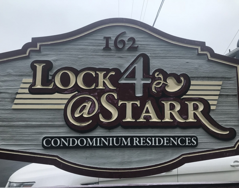 206/162 Ochterloney Street, Dartmouth, Nova Scotia B2Y 4X3 Canada