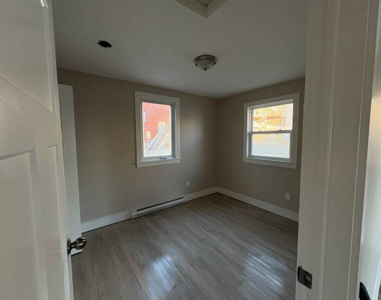 20A Pleasant Street, Dartmouth, Nova Scotia B2Y 3P2 Canada