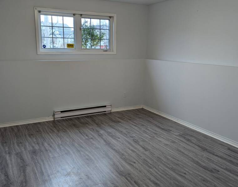 10 Abrams Way, Halifax, Nova Scotia B3P 2S1 Canada