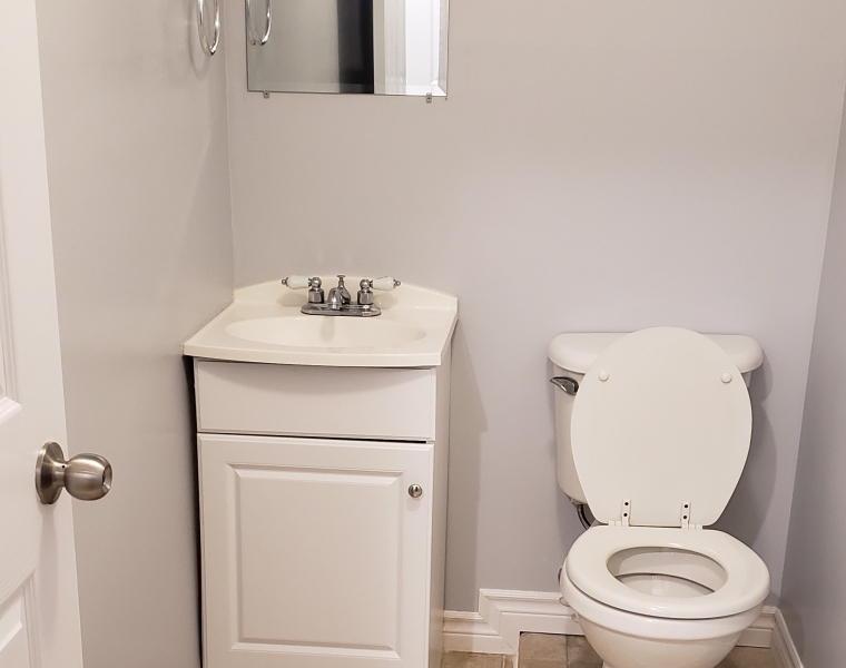 11 Grennan Drive, Lower Sackville, Nova Scotia B4C 3C4 Canada