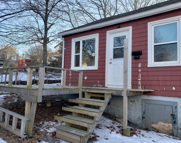 Front/20 Rufus Avenue, Halifax, Nova Scotia B3N 2L5 Canada