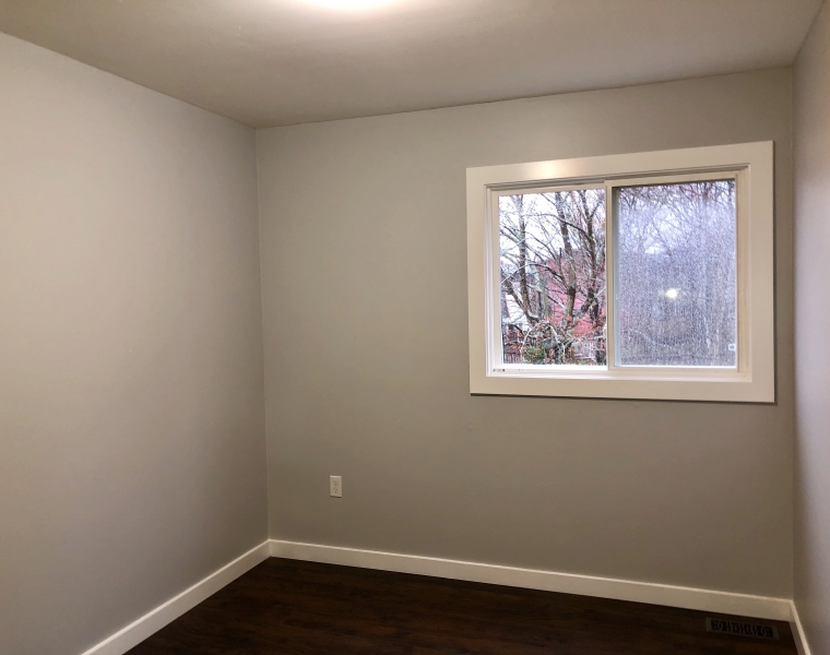 25 Spar Crescent, Dartmouth, Nova Scotia B2W 4A1 Canada