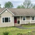 114 Oaks Road, Fall River, Nova Scotia B2T 1J5 Canada