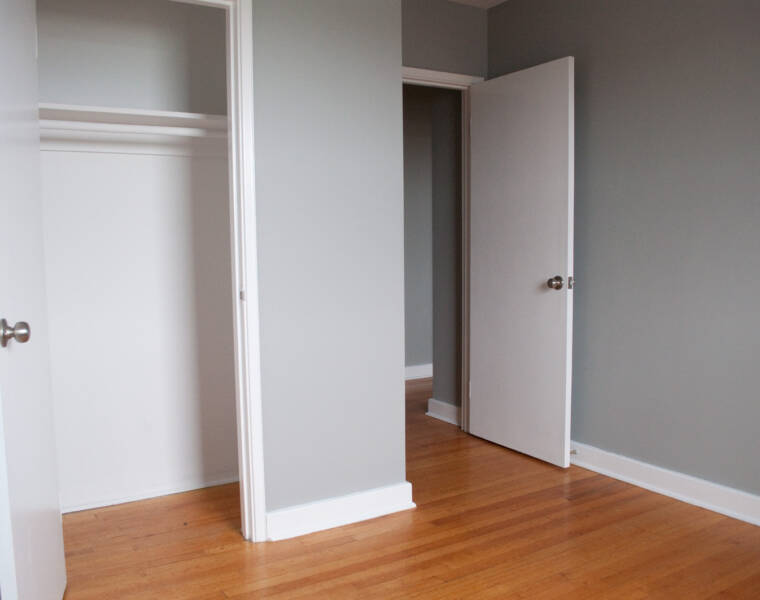 10/10 Mitchell St, Dartmouth, Nova Scotia B3A 3C9 Canada