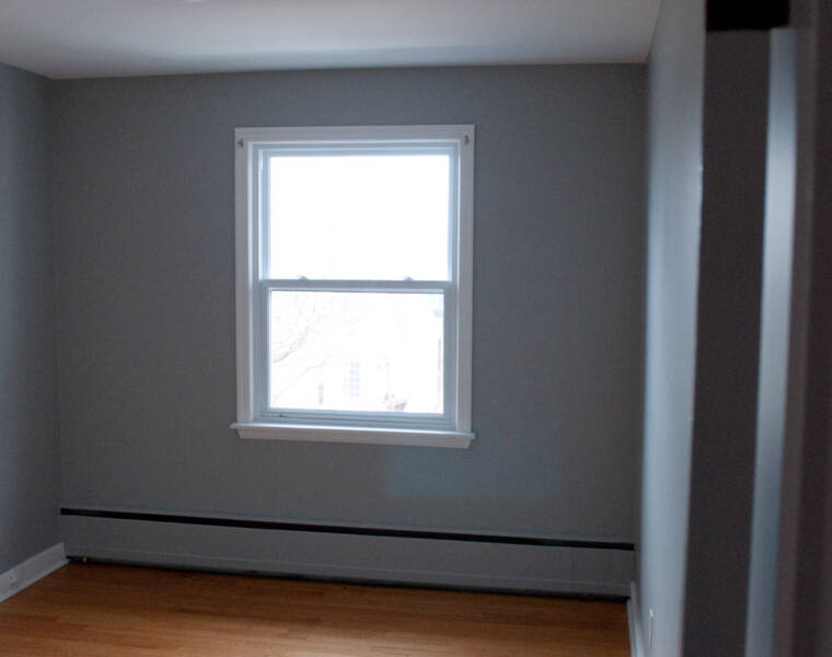 10/10 Mitchell St, Dartmouth, Nova Scotia B3A 3C9 Canada