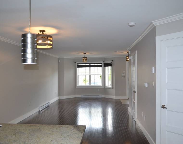 34 Chelmsford Place, Halifax, Nova Scotia B3M 4R2 Canada