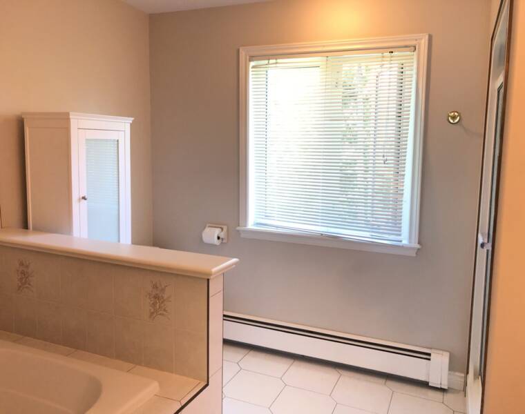 63 Castlewood Drive, Dartmouth, Nova Scotia B2V 2R3 Canada