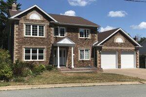 63 Castlewood Drive, Dartmouth, Nova Scotia B2V 2R3 Canada