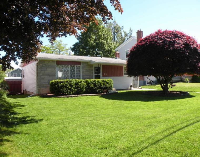 26 Convoy Avenue, Halifax, Nova Scotia B3N 2P6 Canada