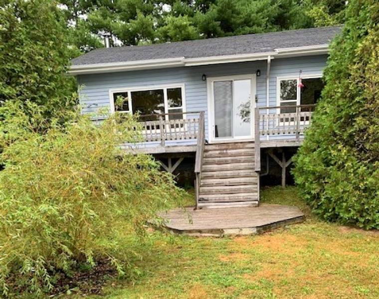 17 Charlie Drive, Middle New Cornwall, Lunenburg County, Nova Scotia B0J 2E0 Canada