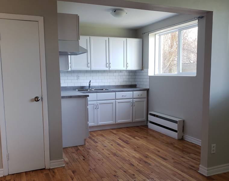 3/22 High Street, Dartmouth, Nova Scotia B2W 1C7 Canada