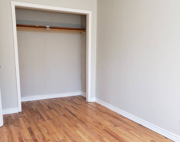 3/22 High Street, Dartmouth, Nova Scotia B2W 1C7 Canada