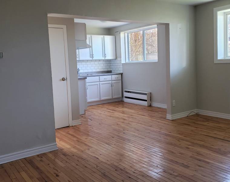 3/22 High Street, Dartmouth, Nova Scotia B2W 1C7 Canada