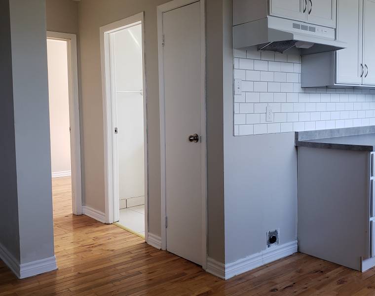 3/22 High Street, Dartmouth, Nova Scotia B2W 1C7 Canada