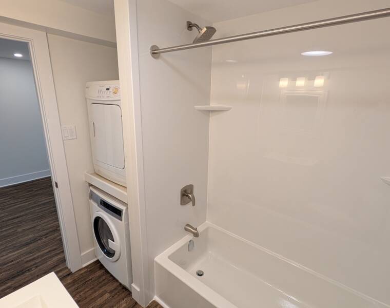 19 Oak Street, Dartmouth, Nova Scotia B3A 1Z1 Canada