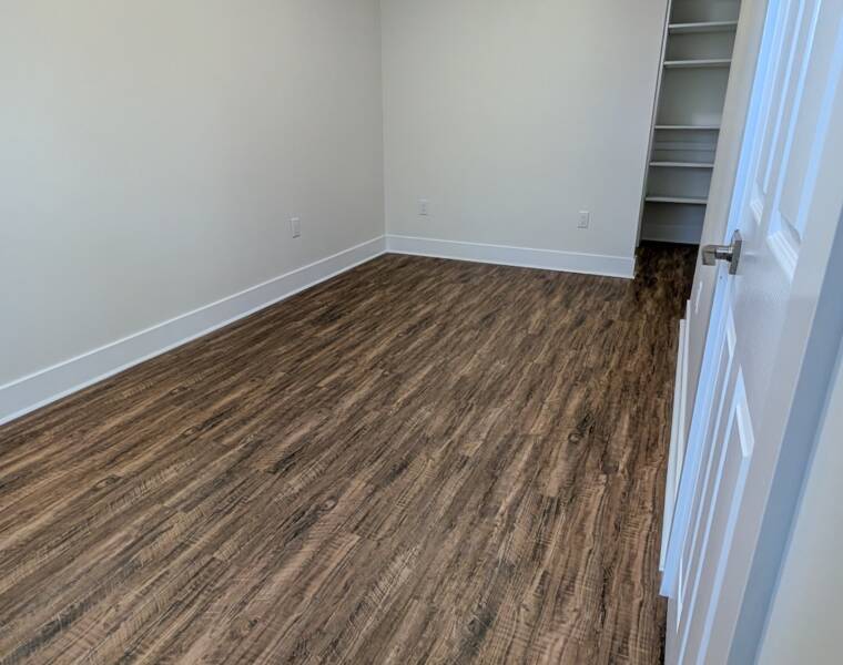 19 Oak Street, Dartmouth, Nova Scotia B3A 1Z1 Canada