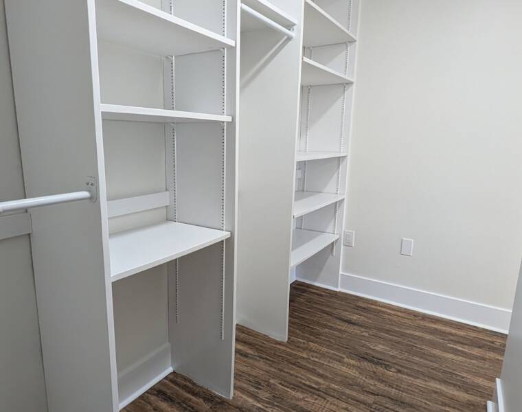 19 Oak Street, Dartmouth, Nova Scotia B3A 1Z1 Canada