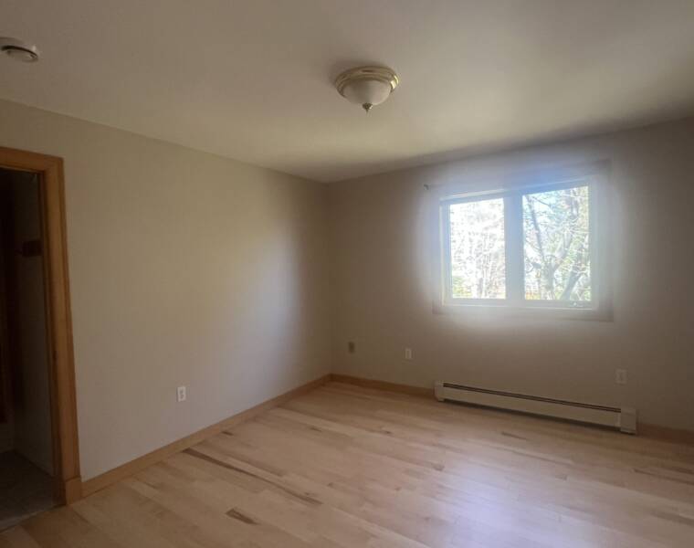 44 View Street, Dartmouth, Nova Scotia B2Y 3B1 Canada