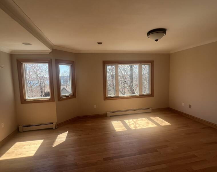 44 View Street, Dartmouth, Nova Scotia B2Y 3B1 Canada