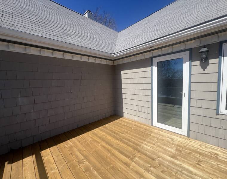 44 View Street, Dartmouth, Nova Scotia B2Y 3B1 Canada