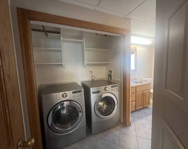 44 View Street, Dartmouth, Nova Scotia B2Y 3B1 Canada