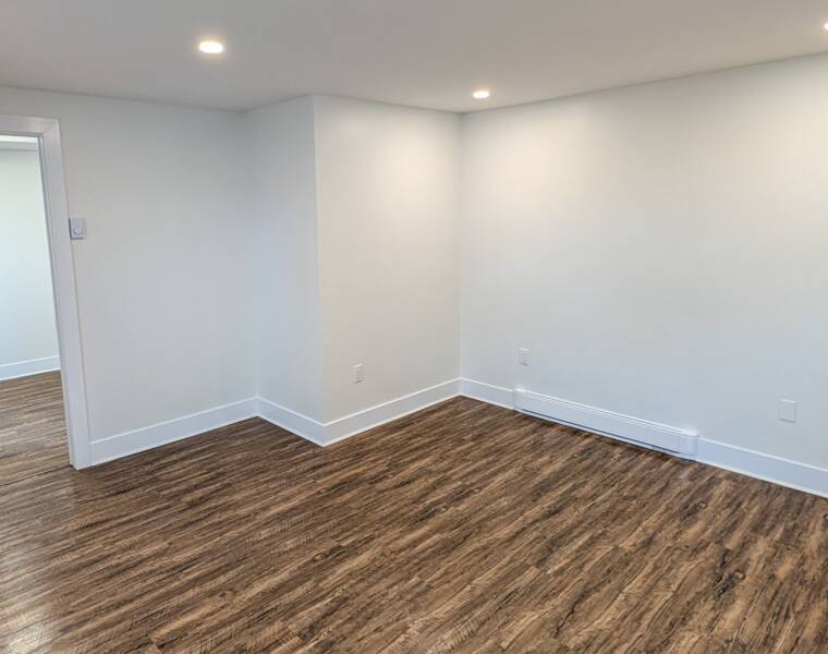 19 Oak Street, Dartmouth, Nova Scotia B3A 1Z1 Canada