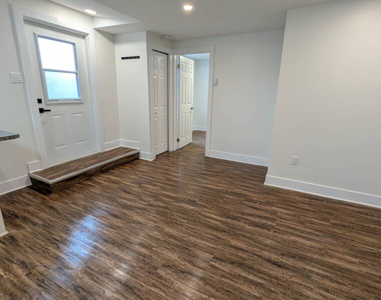 19 Oak Street, Dartmouth, Nova Scotia B3A 1Z1 Canada