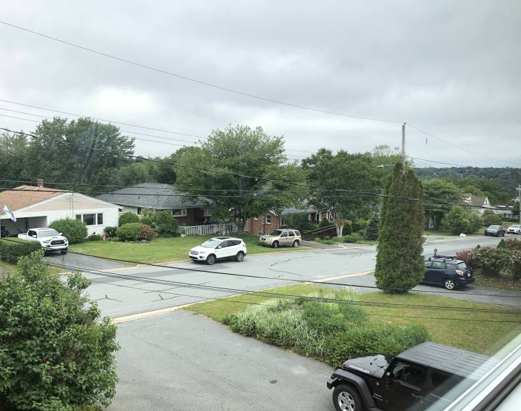 1/2/55 Glenwood Avenue, Dartmouth, Nova Scotia B2Y 3G8 Canada